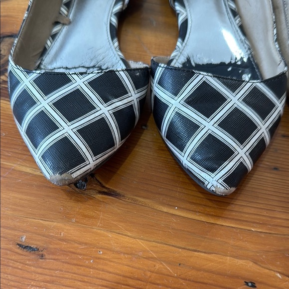 Women's Black and Cream Flats set of 2 size 9 - Picture 2 of 10